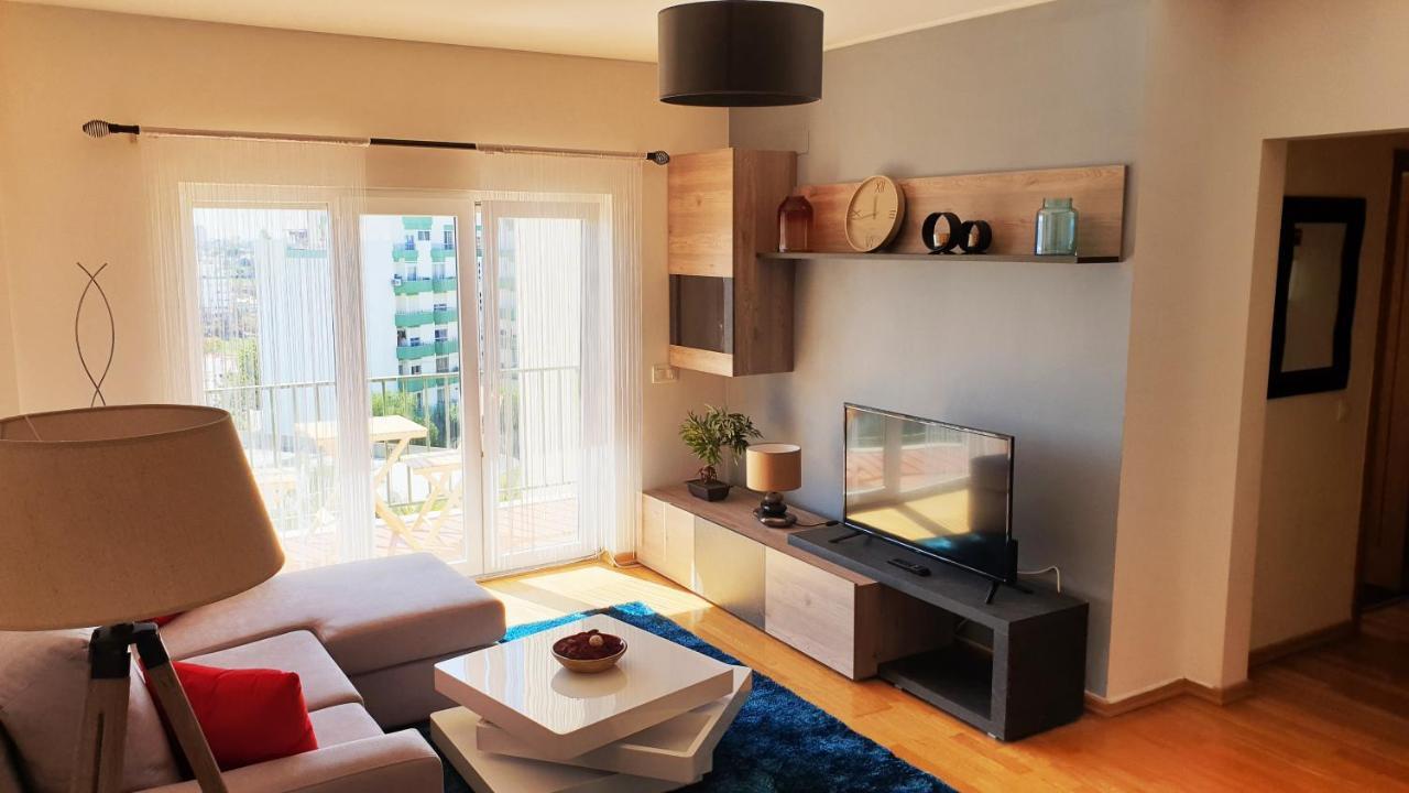Gorgeous Apartment In Портиман Екстериор снимка