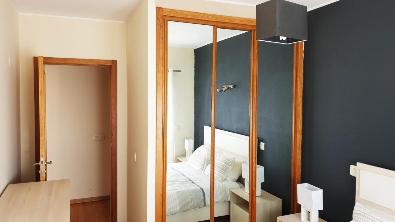 Gorgeous Apartment In Портиман Екстериор снимка